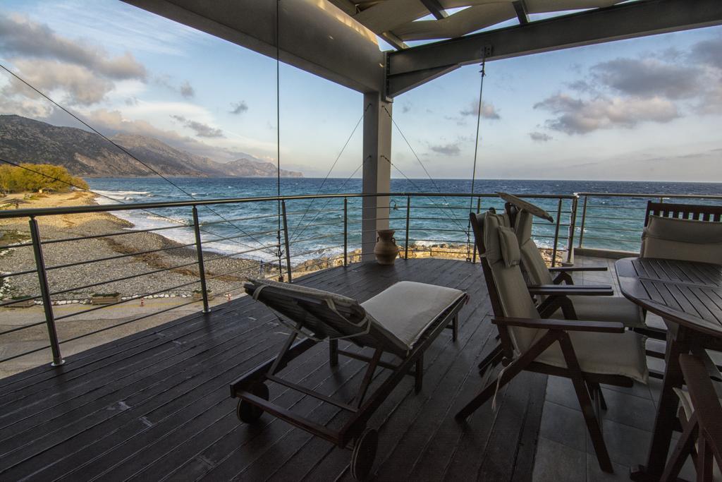 Gonis Suites Palaiochora Exteriér fotografie