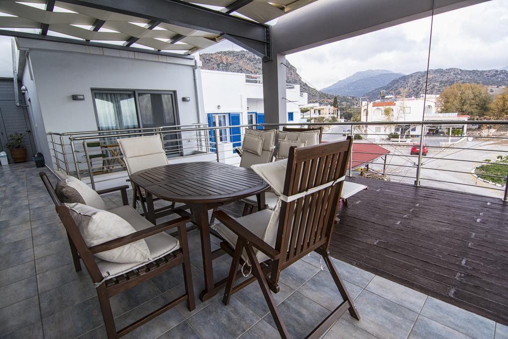 Gonis Suites Palaiochora Exteriér fotografie